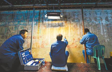 莫高窟記得，“飛天”記得…… ——敦煌研究院文物保護利用群體素描