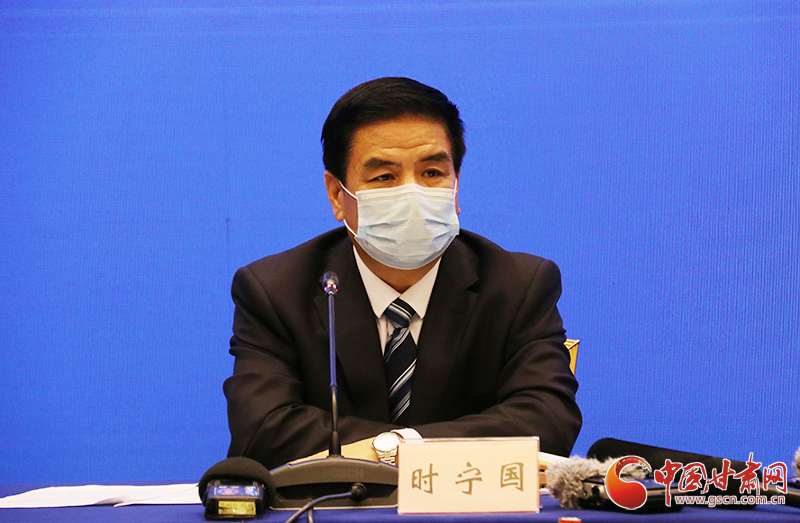 甘肅省教育廳：加快貧困地區(qū)改善辦學(xué)條件 持續(xù)加強鄉(xiāng)村教師隊伍建設(shè)（圖）