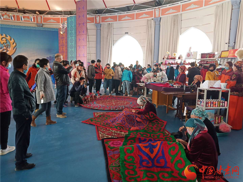 酒泉阿克塞縣文旅產(chǎn)業(yè)復(fù)工扎實推進(jìn)（圖）