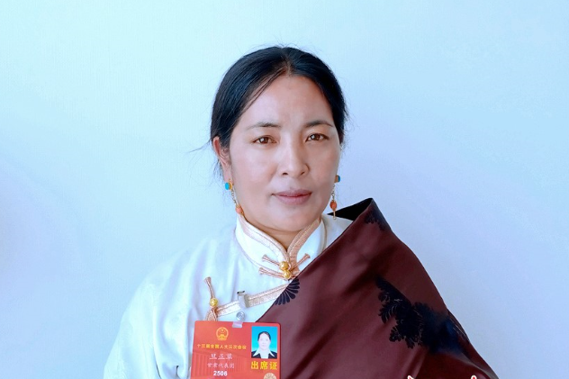 【代表委員說(shuō)·醫(yī)療】旦正草代表：建議加大對(duì)基層醫(yī)療人才、物資支持力度