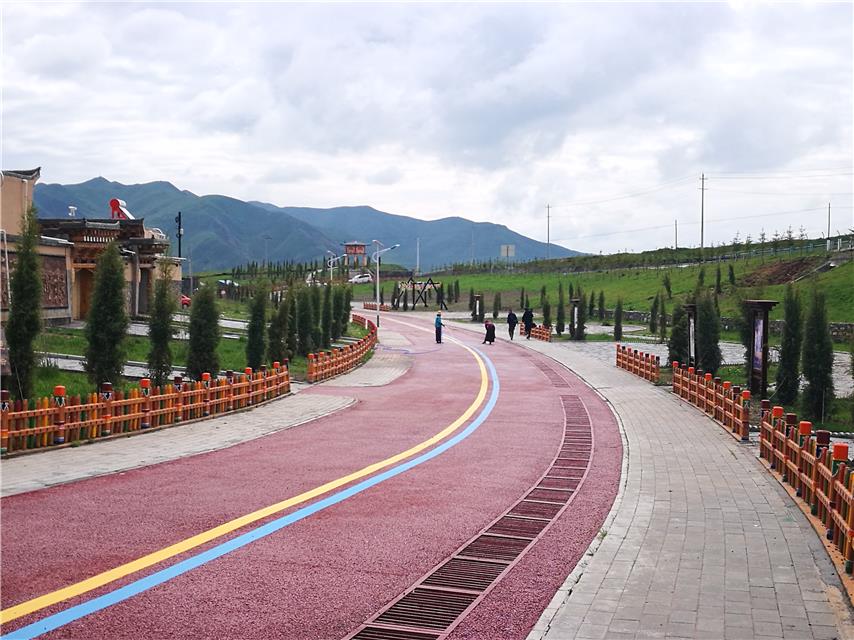 甘肅甘南州夏河縣安果村：吃上“旅游”飯，安心奔小康