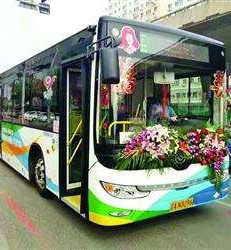 6條?？俊疤m州車站”的公交線路今起實施站外落客