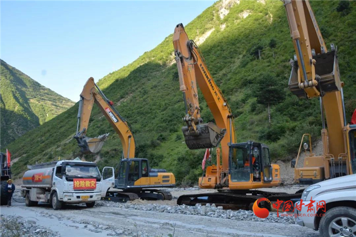 好消息！舟曲縣曲告納鎮(zhèn)至博峪鎮(zhèn)災(zāi)毀公路全線打通  