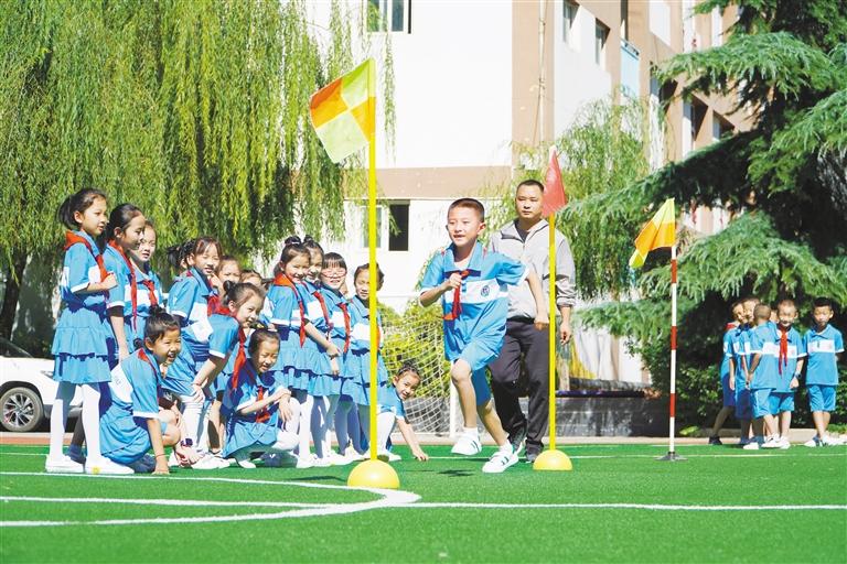 我們開學了！