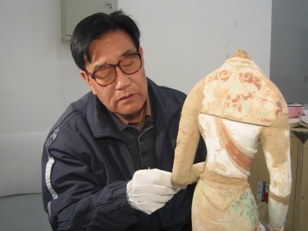 【中央媒體看甘肅】守護(hù)千年敦煌，他只覺(jué)一生太短……