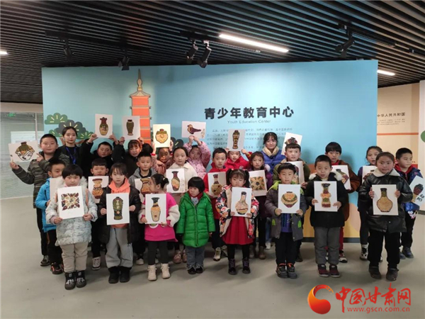 博物館里過(guò)臘八 武威這些孩子用五谷拼文物！