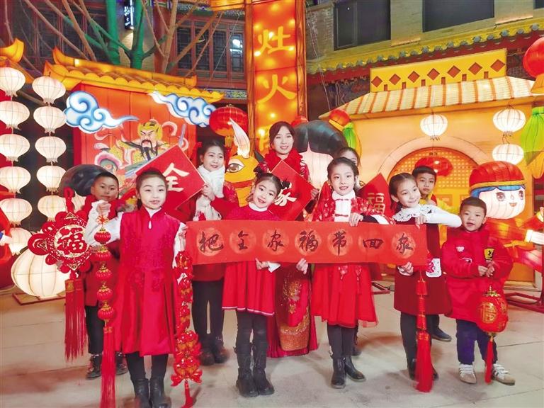 中共蘭州市委宣傳部出品 原創(chuàng)音樂電視《全家?！?向全市人民拜年！