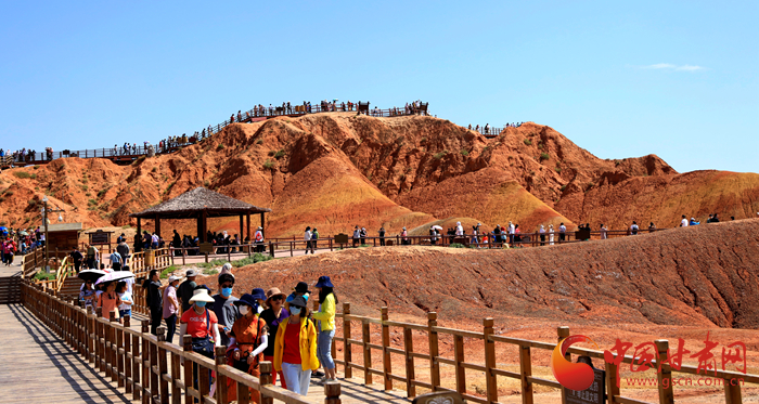 端午假期張掖共接待游客87.05萬人次，實(shí)現(xiàn)旅游收入4.64億元