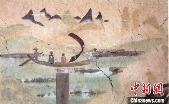 “一人搖櫓晃扁舟，兩人撐篙水上漂?！眻D為莫高窟第323窟《搖櫓帆船》（初唐）。　敦煌研究院供圖