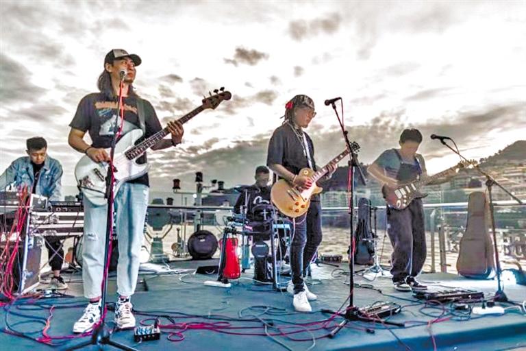 第三屆“樂動金城 聲醉蘭州”百日千場音樂展演游船行活動舉行