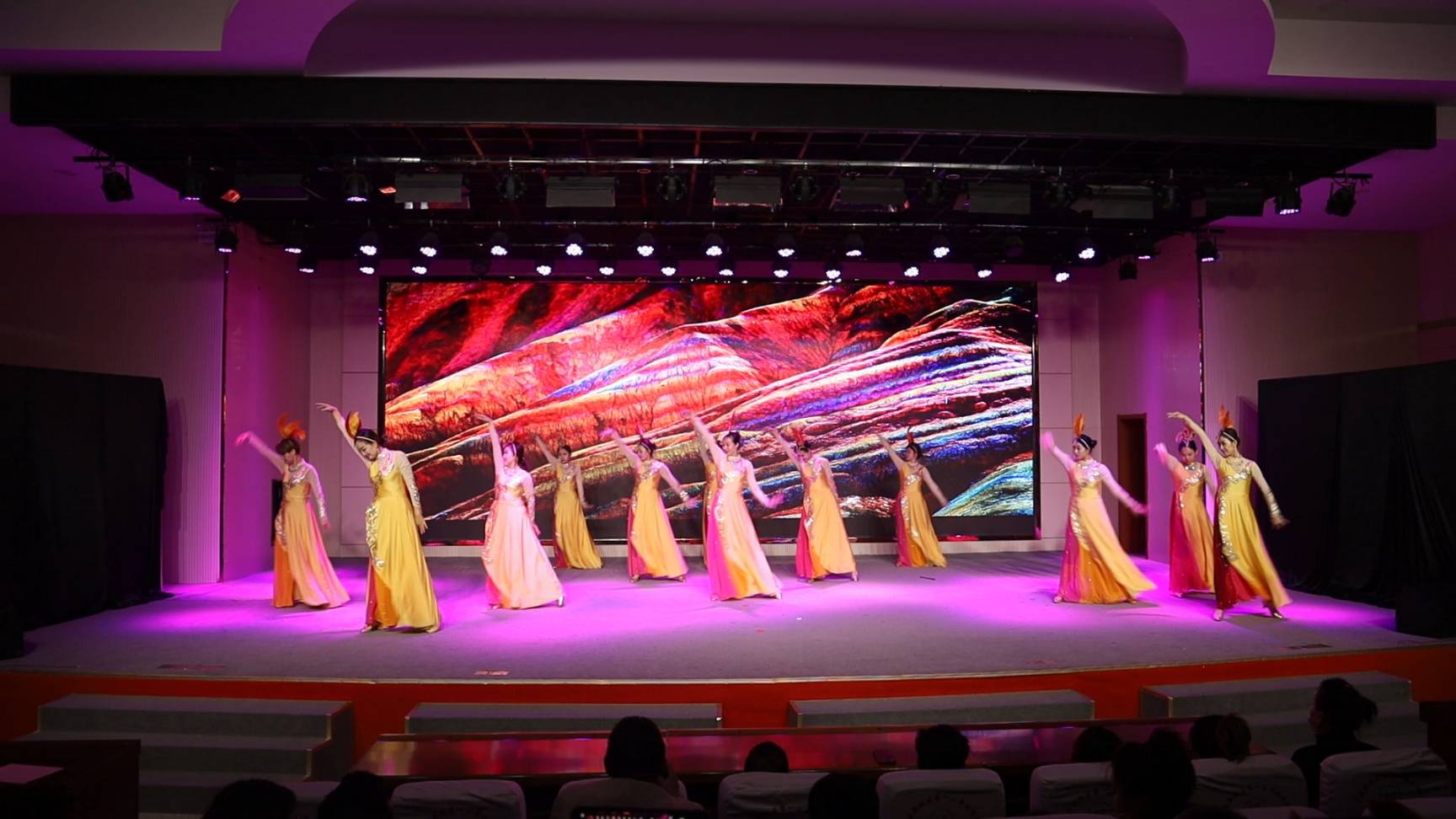 張掖市非遺舞臺劇《寶卷印象》在武威、金昌等市州上演