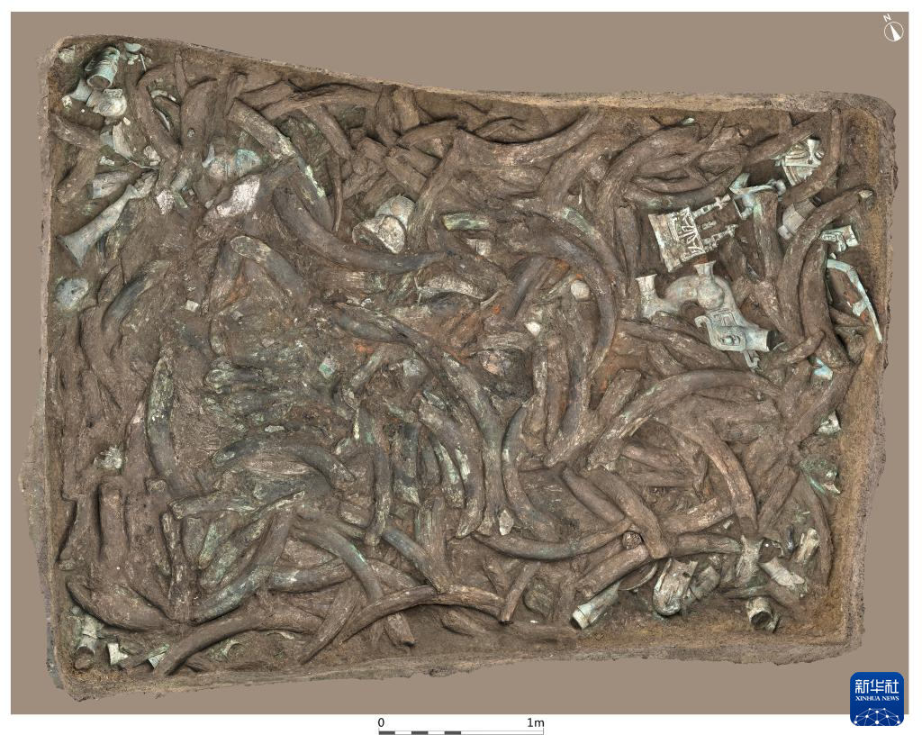 四川廣漢市三星堆商代遺址八號(hào)坑（資料圖）。