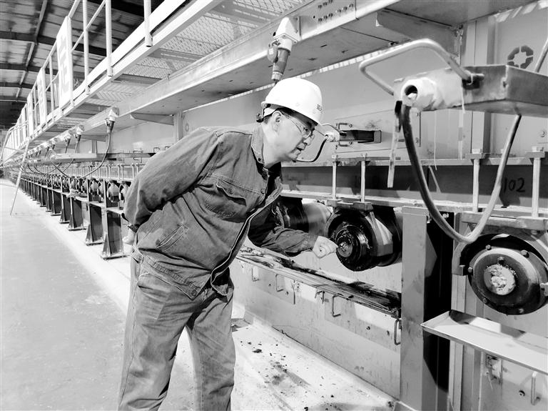 高溫下的堅(jiān)守，讓世界變得更“透明”