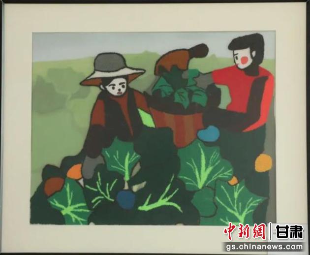 皋蘭縣高原夏菜項(xiàng)目幫助當(dāng)?shù)貗D女增收致富。刺繡 黃淑娟 繡稿 趙海科