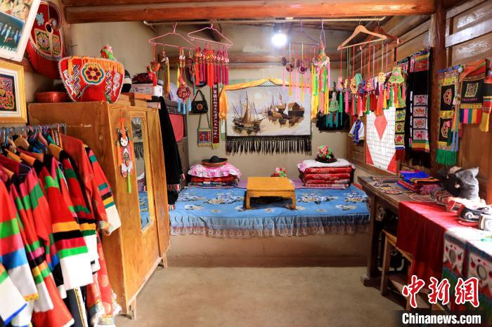 圖為土族文化展示?！⊙Φ?攝