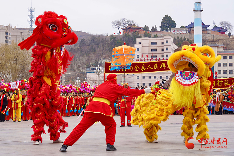 西和：社火歡騰鬧新春 傳統(tǒng)民俗韻味濃
