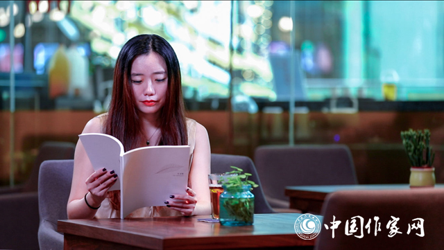 獨(dú)家訪談｜笛安：我把愛(ài)情當(dāng)做給主人公的美好禮物